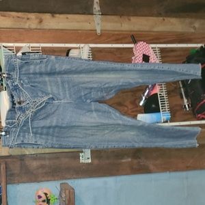 Hollister Mom Jeans w/ Belt